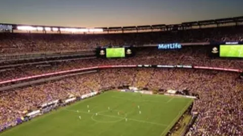 标题改写：《戴伟浚心向新鹏城，勇敢降薪半薪，誓以替补身份再战申花梦》