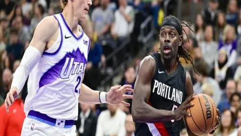 骆建佑郑加恒同场竞技 德羽赛次轮单打巅峰对决